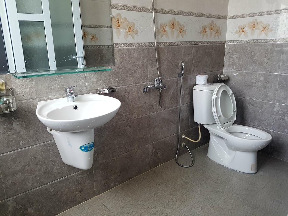 Bac Huong Hotel Kon Tum Bagian luar foto